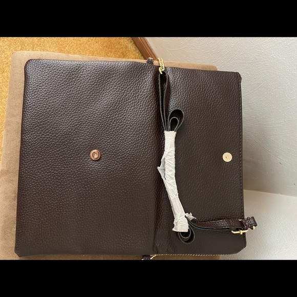 Main Street Collection. Cross body Flip Top Shoulder Bag. Tan/Brown. - Picture 11 of 13